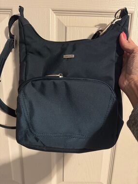 Travelon RFID Anti-Theft Essential Messenger Bag Midnight Blue travel bag new
